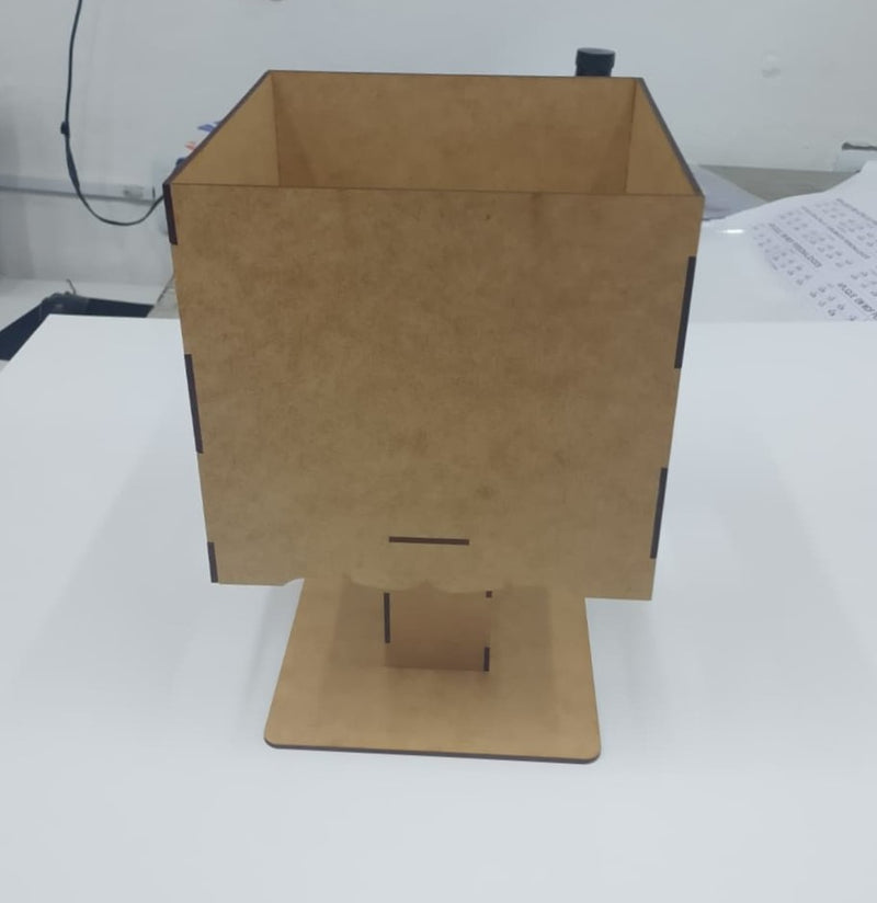 Abajur de MDF
